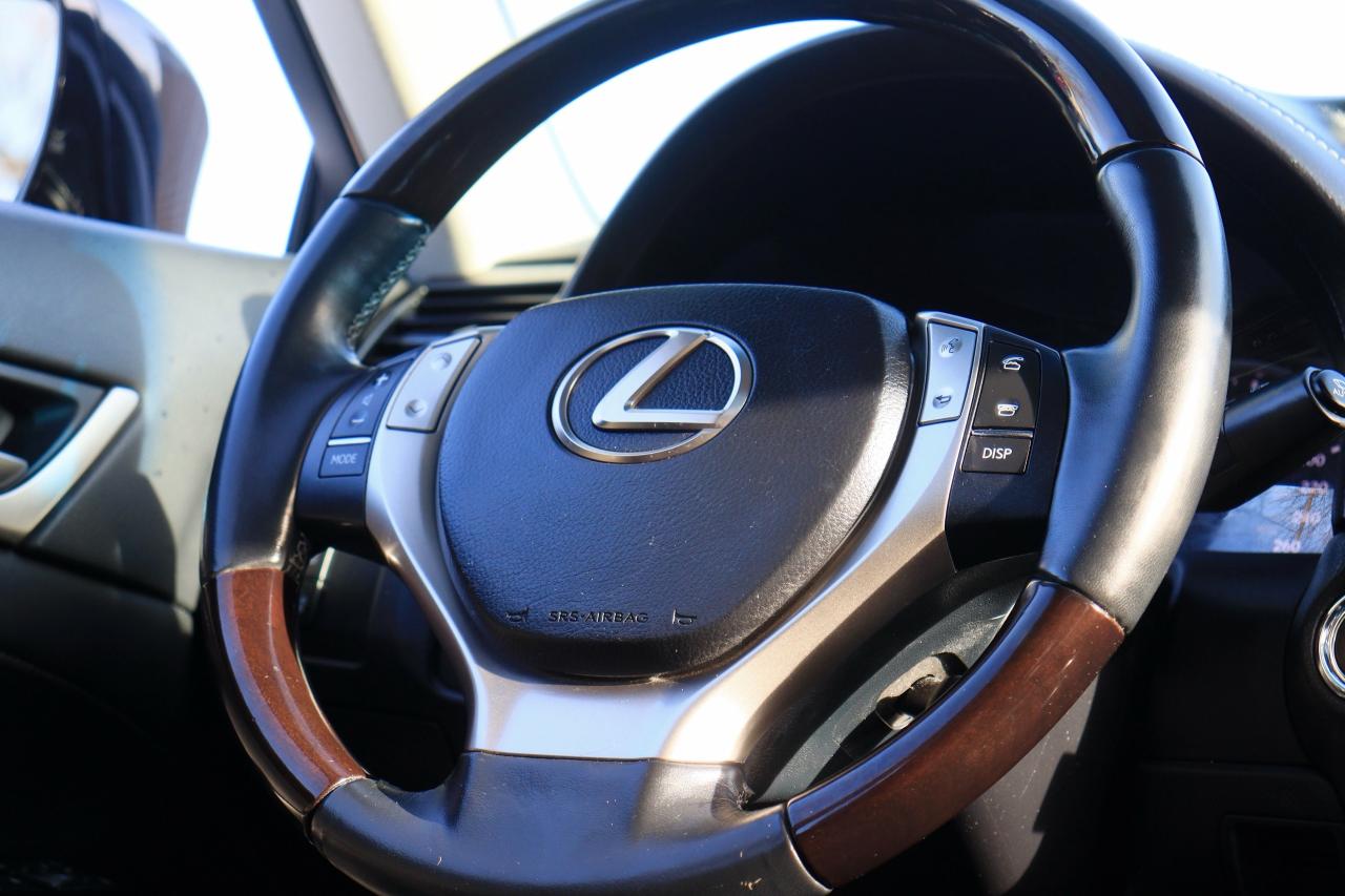 2015 Lexus GS 350 AWD | Leather | Roof | Nav Cam | Immaculate Shape Photo76