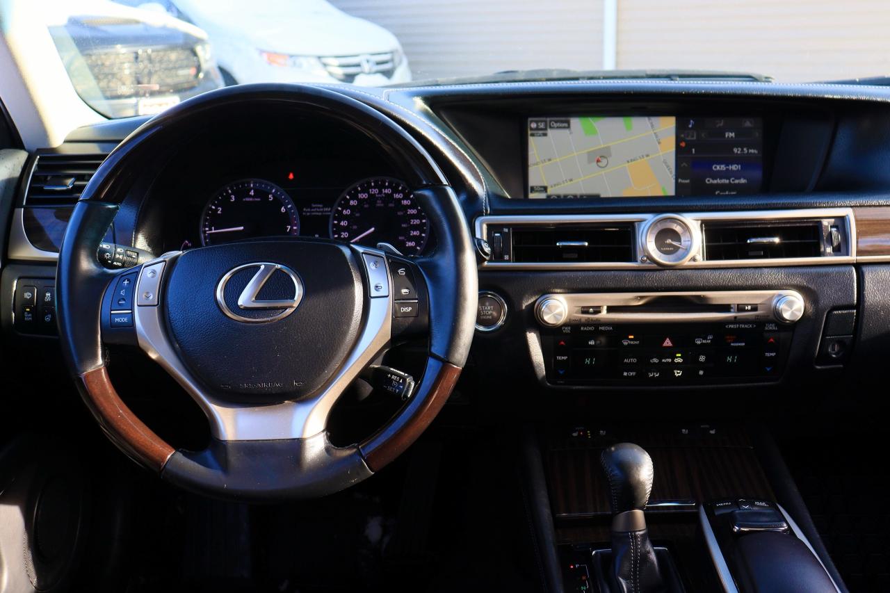 2015 Lexus GS 350 AWD | Leather | Roof | Nav Cam | Immaculate Shape Photo75