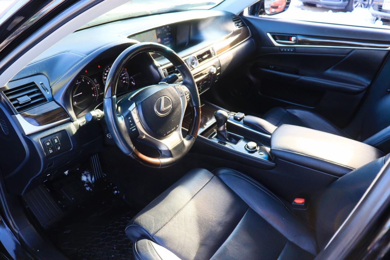 2015 Lexus GS 350 AWD | Leather | Roof | Nav Cam | Immaculate Shape Photo65