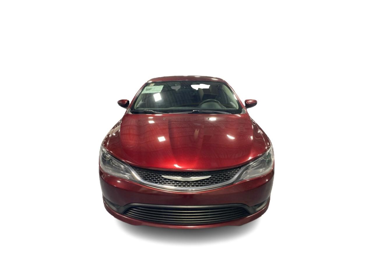 2015 Chrysler 200 LX Photo1