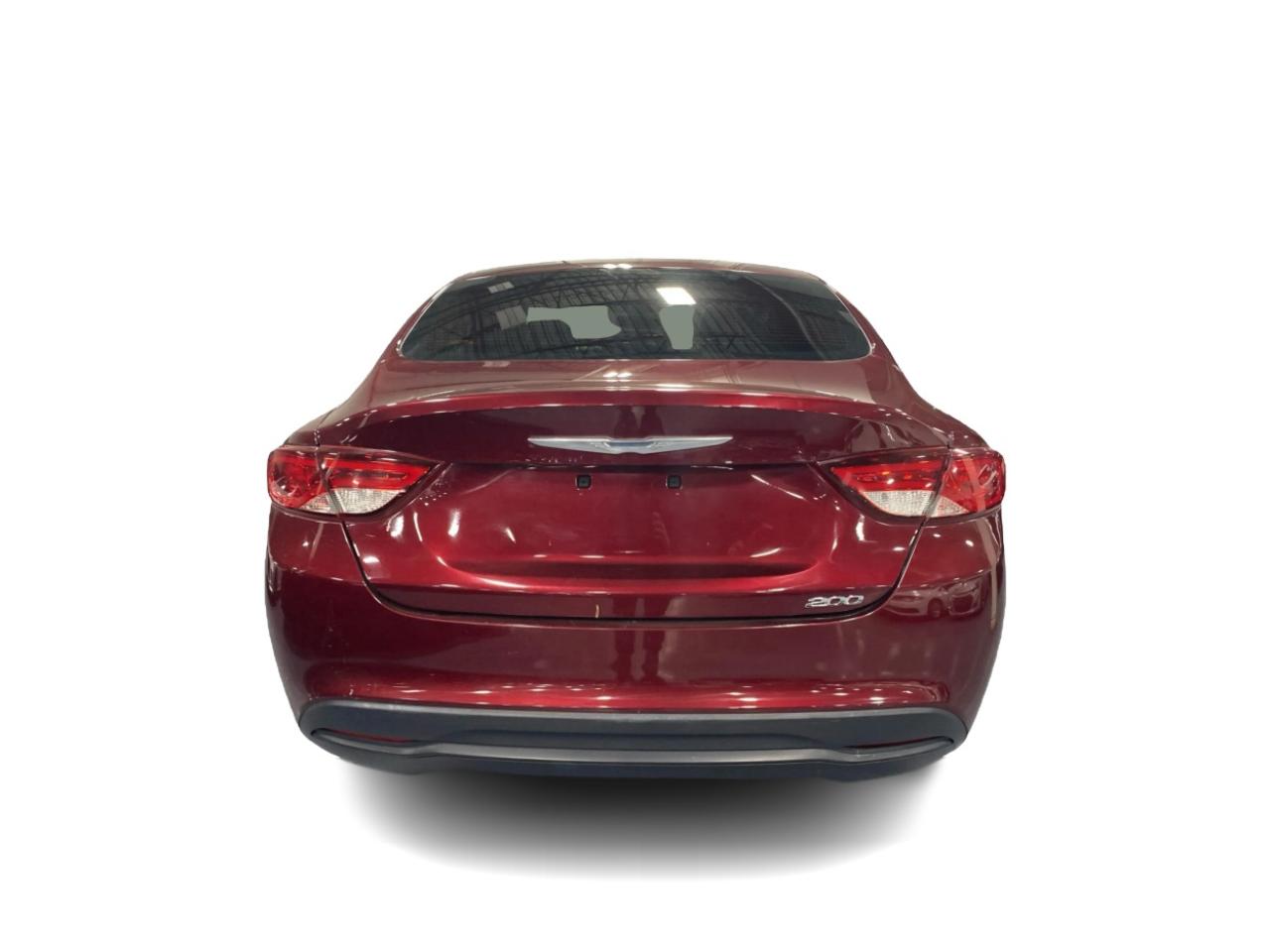 2015 Chrysler 200 LX Photo
