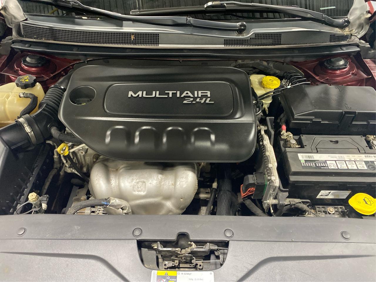 2015 Chrysler 200 LX Photo