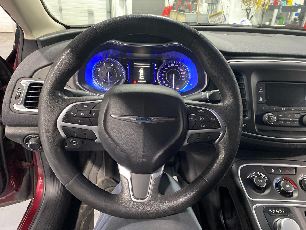 2015 Chrysler 200 LX Photo