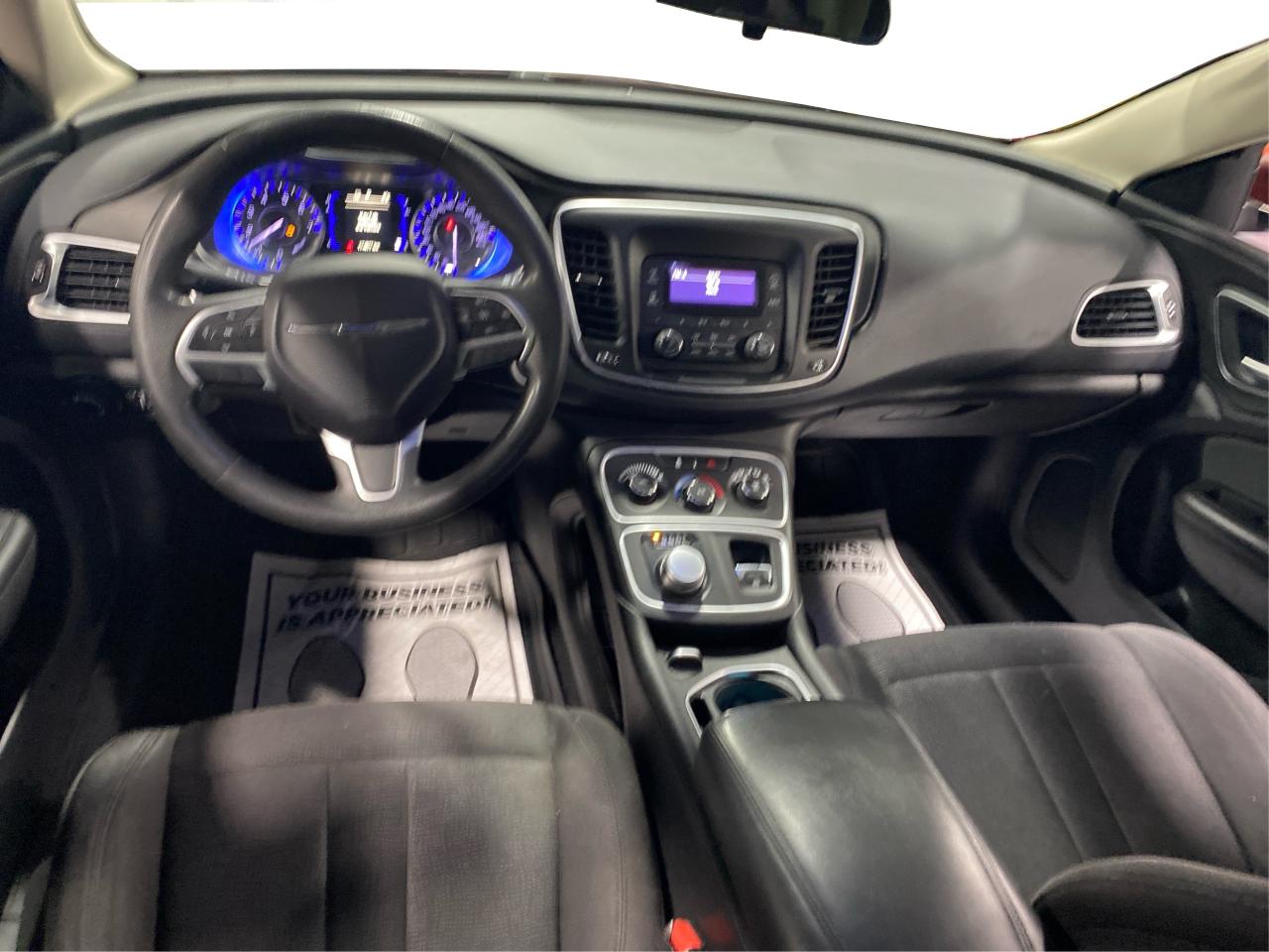 2015 Chrysler 200 LX Photo