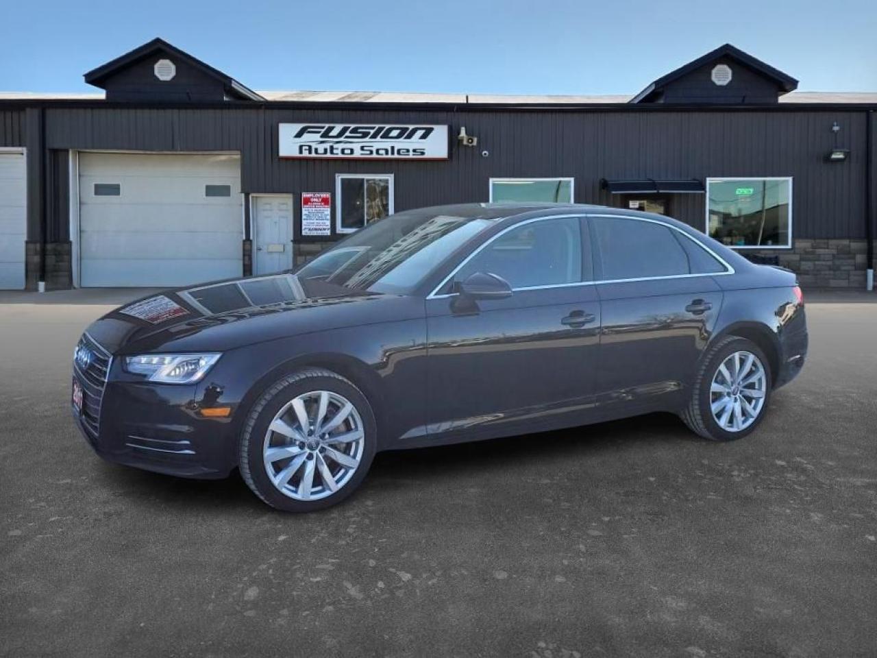 2017 Audi A4 Komfort quattro(AWD)-SUNROOF-LEATHER-HEATED SEATS