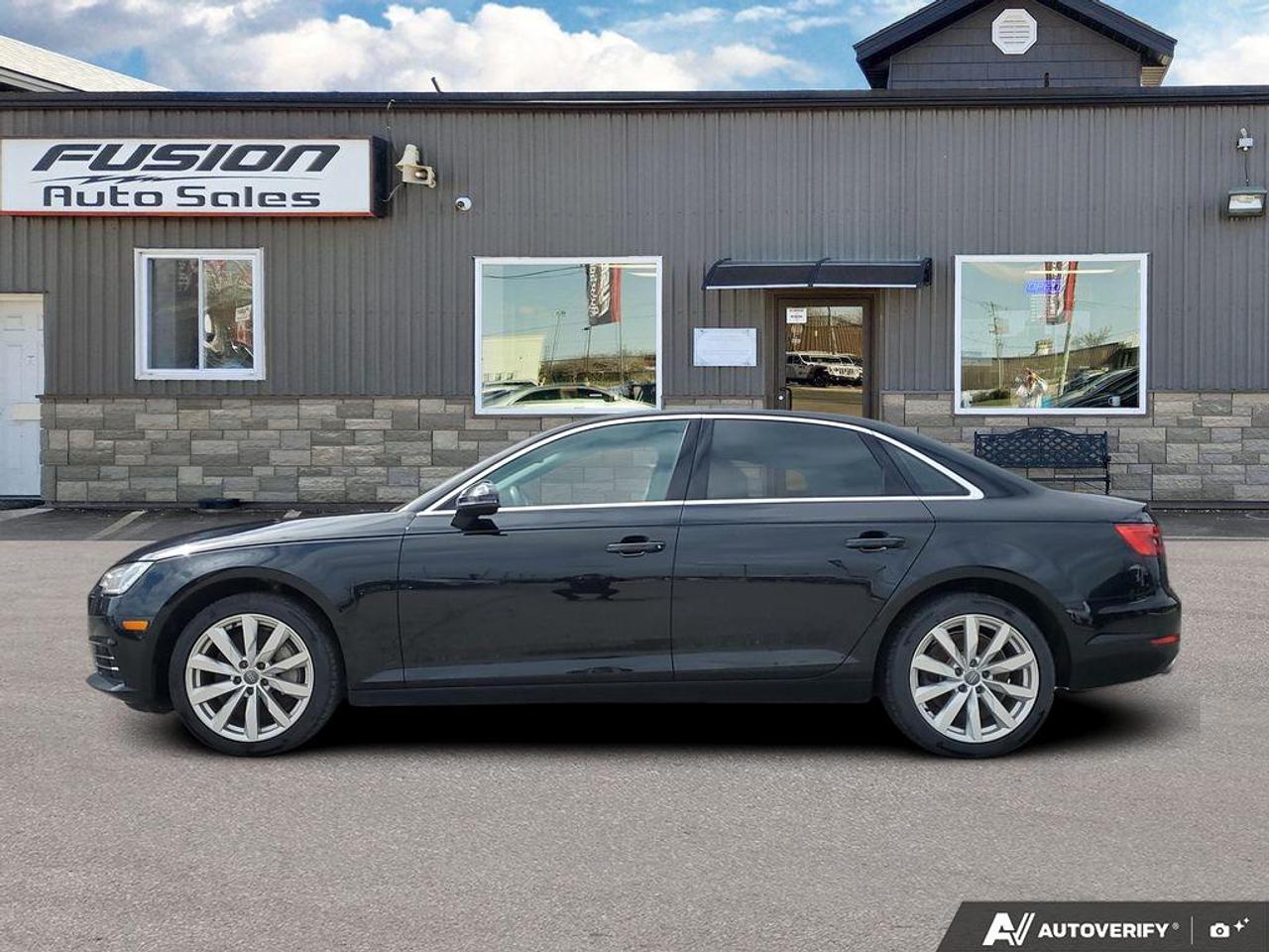 2017 Audi A4 Komfort (AWD)-LEATHER-SUNROOF-HEATED SEATS-BLUETOO Photo2