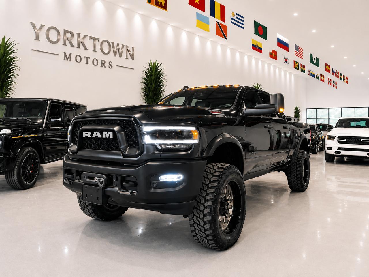 2022 RAM 2500 6.4L V8 HEMI | FUEL WHEELS | POWERED STEP BARS | - Photo #1
