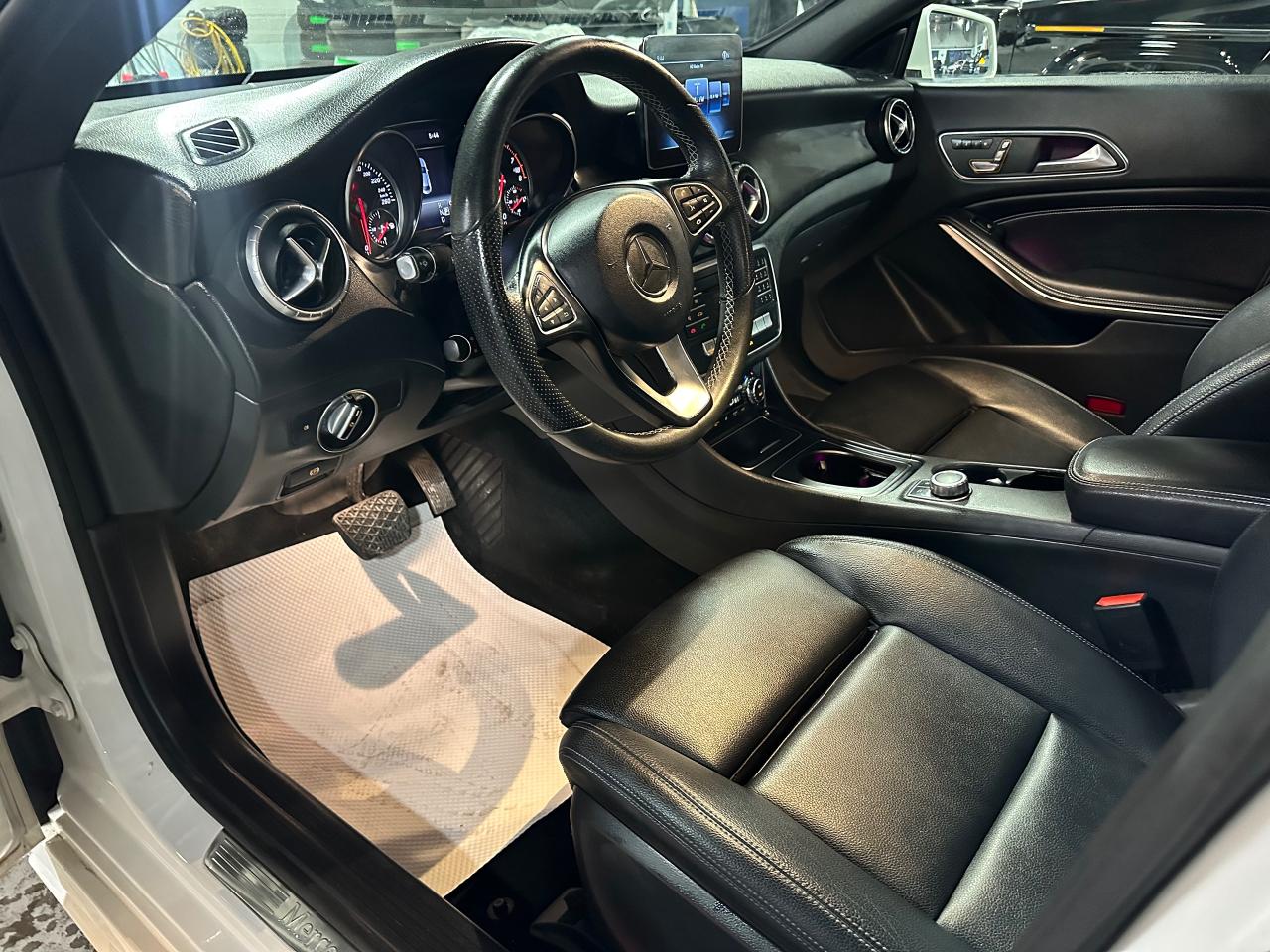 2018 Mercedes-Benz CLA 250 ELEGANT | 4 CYL | - Photo #19