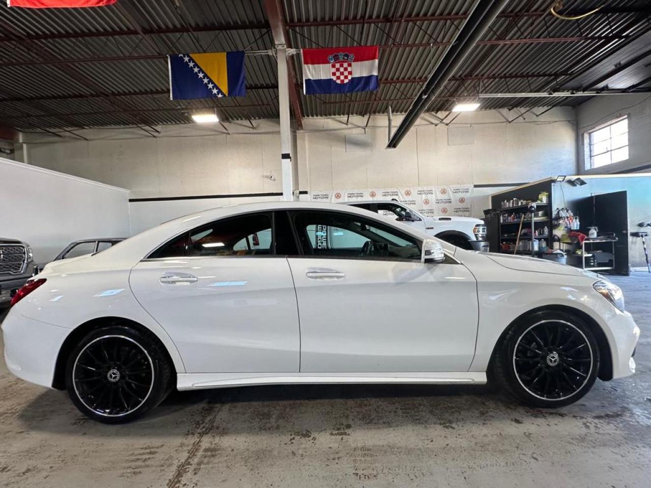 2018 Mercedes-Benz CLA 250 ELEGANT | 4 CYL | - Photo #4