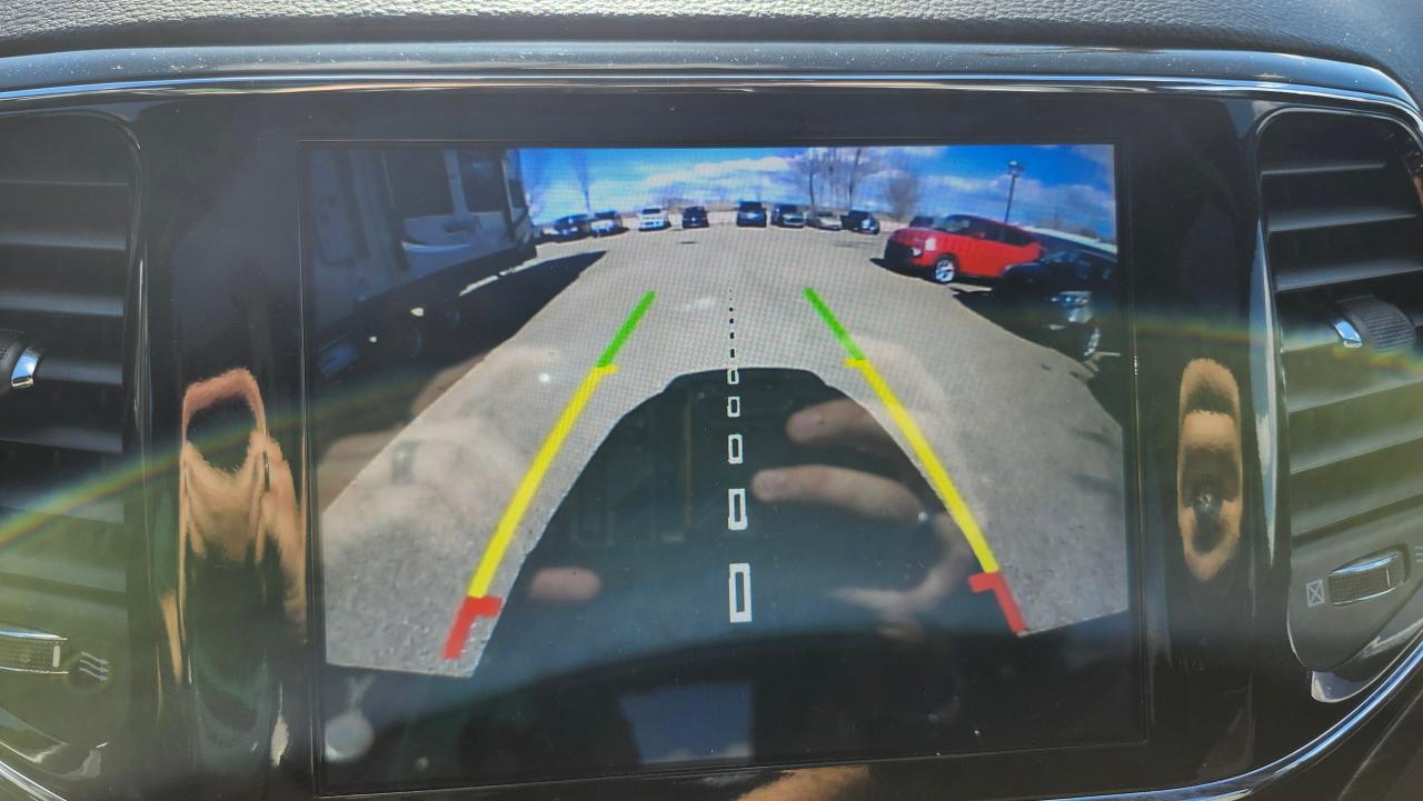 2019 Jeep Grand Cherokee Upland 4x4, Sunroof,Nav, Blindspot, BU Cam, Remote - Photo #24