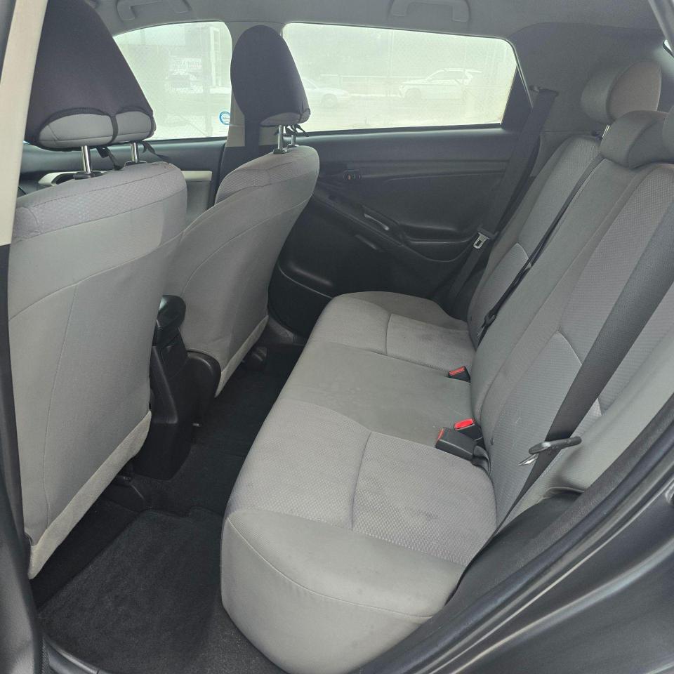 2011 Toyota Matrix 4DR WGN AUTO FWD - Photo #10