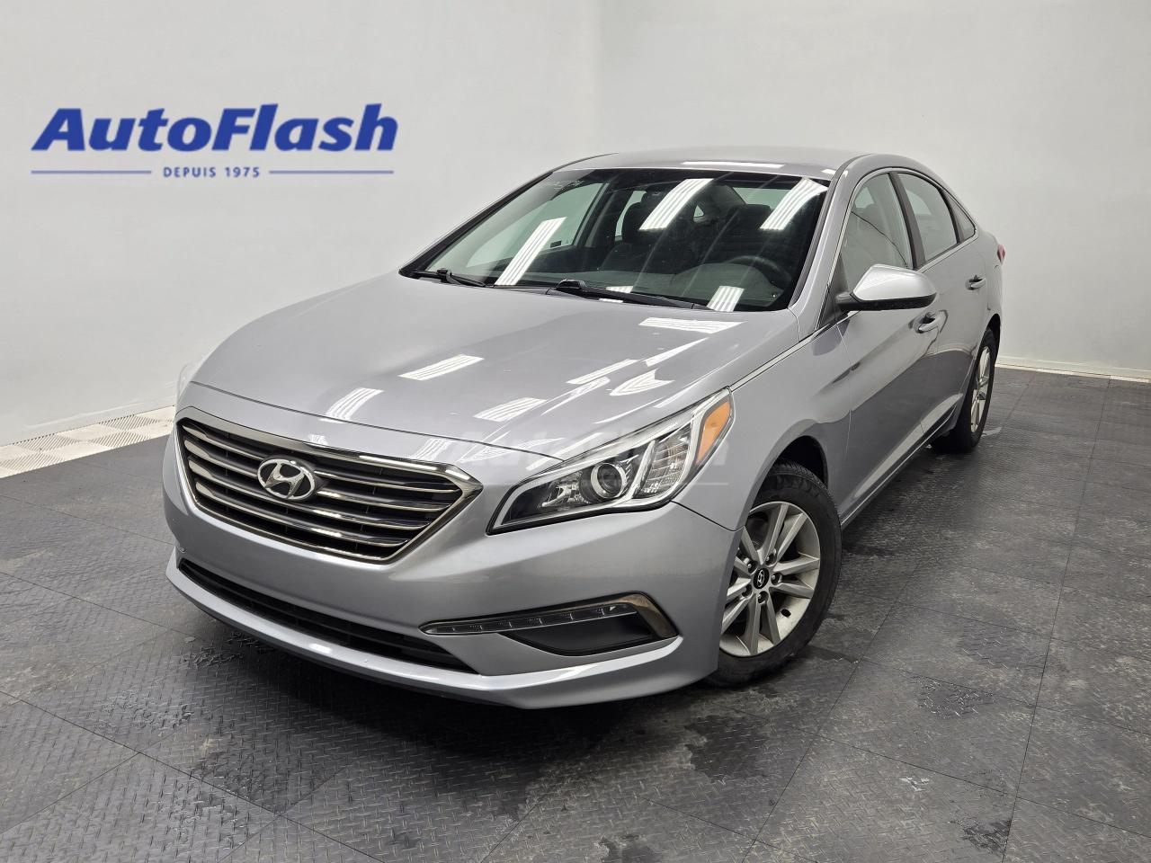 Used 2017 Hyundai Sonata GL, CAMERA, BLUETOOTH, SIEGES CHAUFFANTS for sale in Saint-Hubert, QC