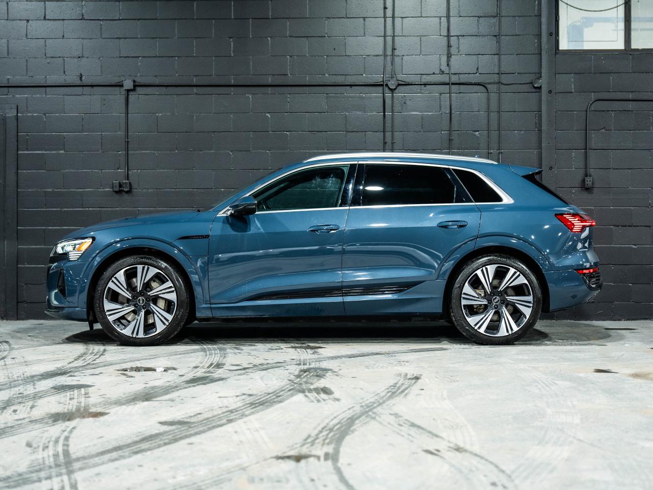 2024 Audi Q8 e-tron QUATTRO| ADAPTIVE CRUISE|1OWNER|NO ACCIDENT|LOW KM Photo