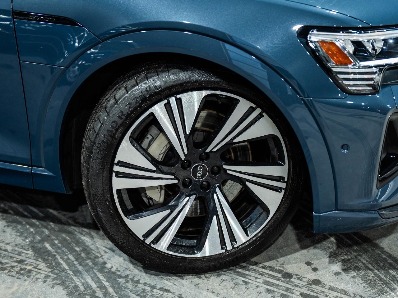 2024 Audi Q8 e-tron Quattro/PANO/NAV/22IN RIMS/HUD/360CAM/CLEAN CARFAX Photo