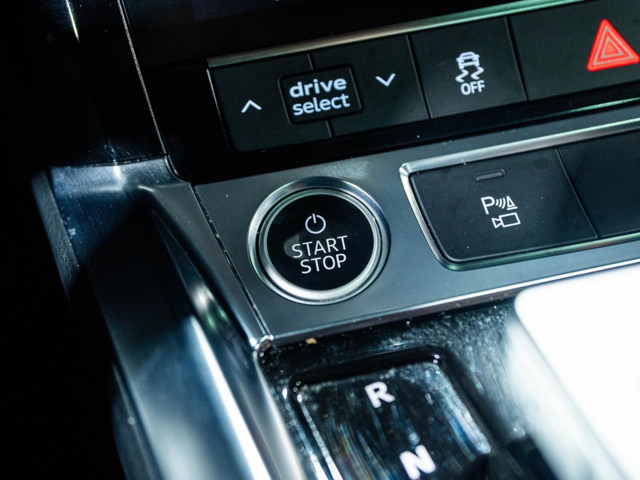 2024 Audi Q8 e-tron QUATTRO| ADAPTIVE CRUISE|1OWNER|NO ACCIDENT|LOW KM Photo