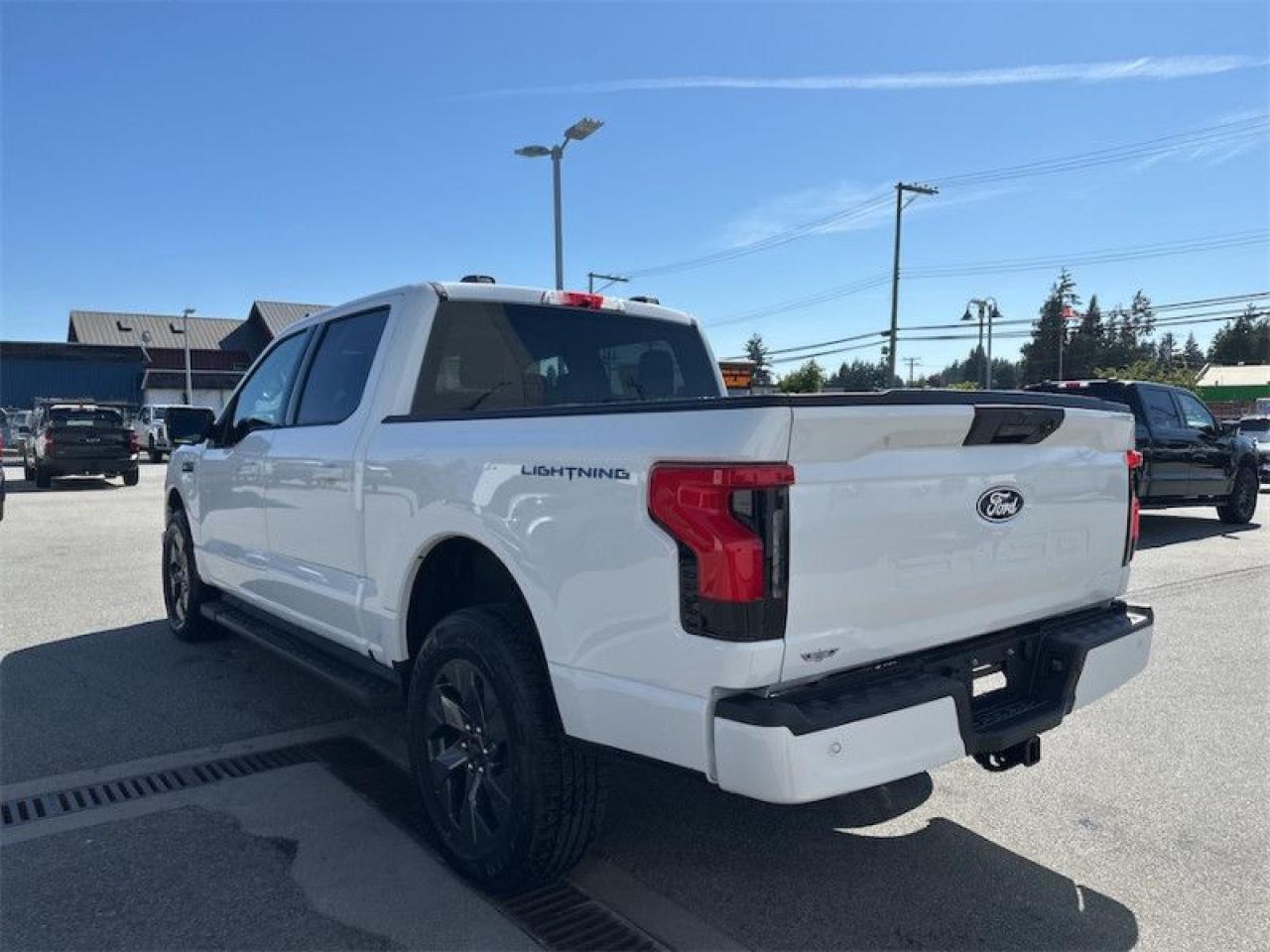 2025 Ford F-150 Lightning Flash  - Tailgate Step Photo2