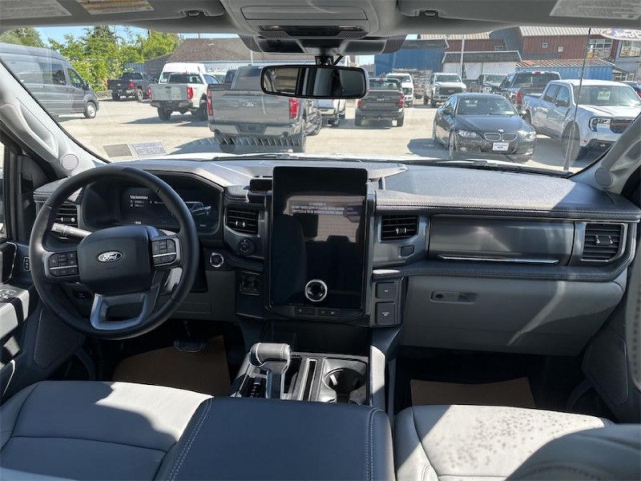 2025 Ford F-150 Lightning Flash  - Tailgate Step Photo5
