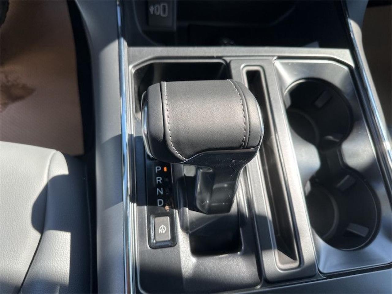 2025 Ford F-150 Lightning Flash  - Tailgate Step Photo5