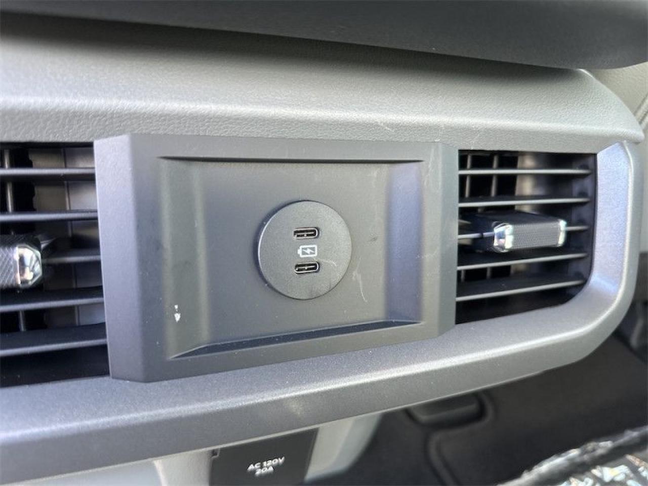 2025 Ford F-150 Lightning Flash  - Tailgate Step Photo5