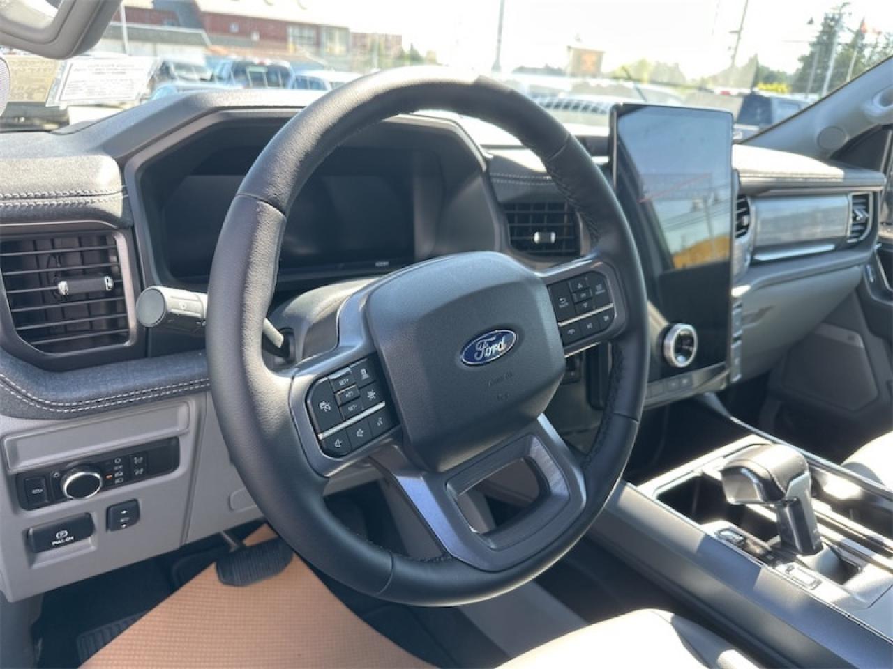 2025 Ford F-150 Lightning Flash  - Tailgate Step Photo5