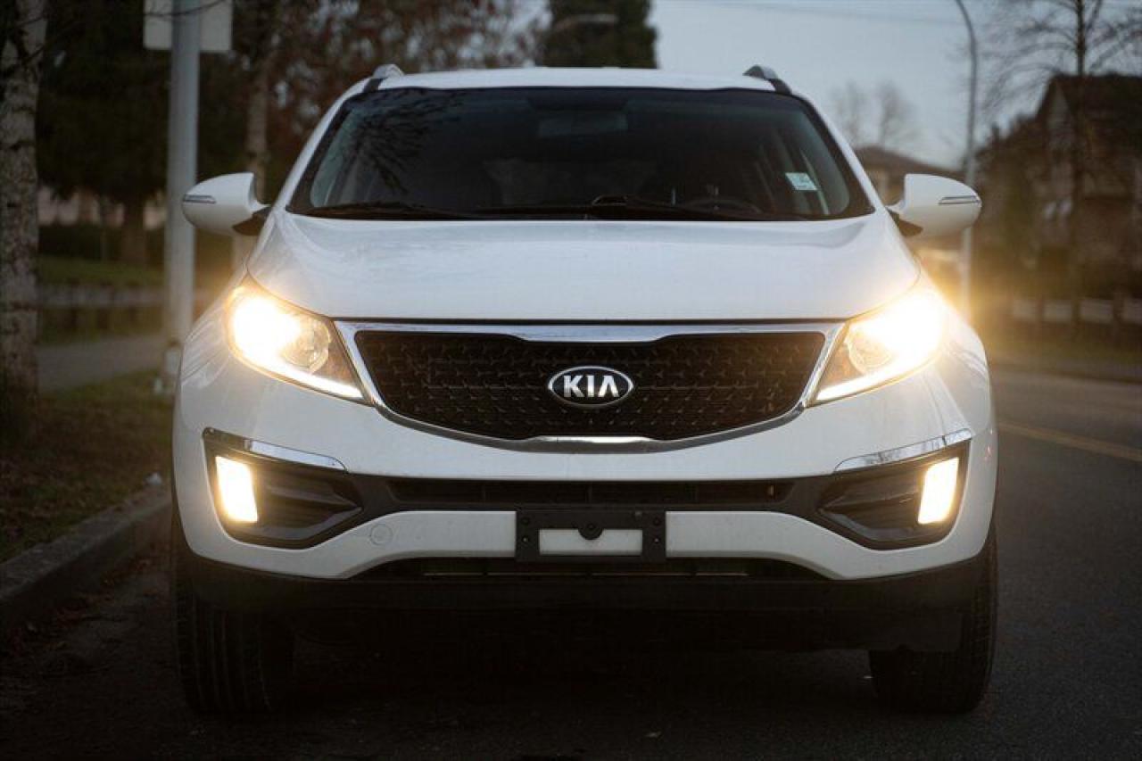 Used 2015 Kia Sportage LX for sale in Surrey, BC