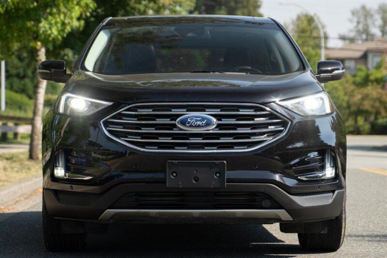 Used 2022 Ford Edge Titanium for sale in Surrey, BC