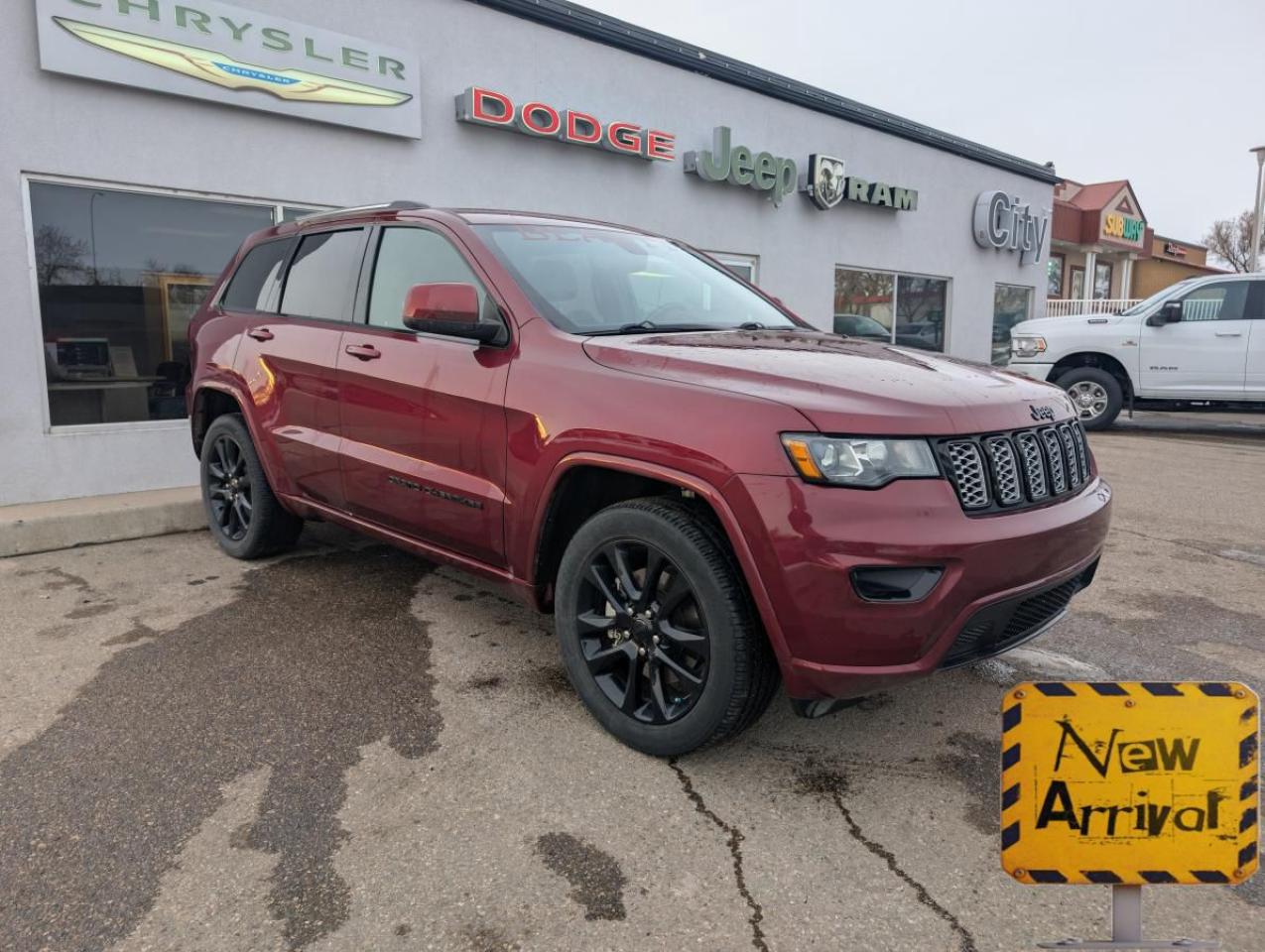 Used 2021 Jeep Grand Cherokee ALTITUDE 4X4 for sale in Medicine Hat, AB