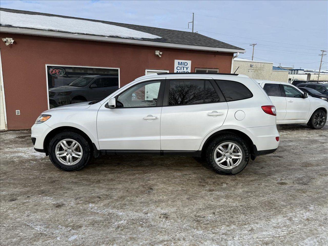 Used 2012 Hyundai Santa Fe GLS 3.5 AWD for sale in Saskatoon, SK