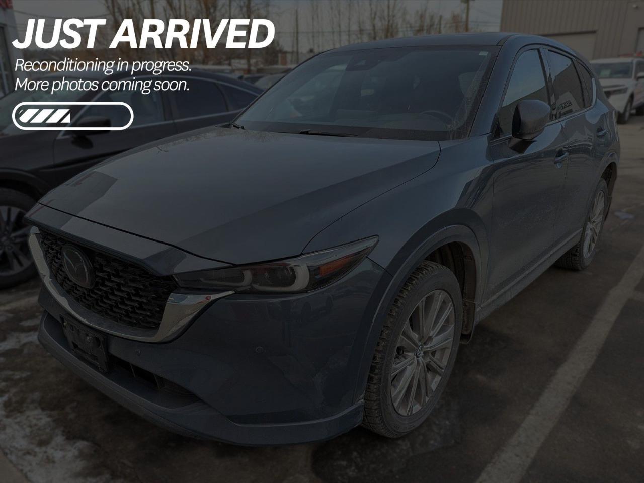 Used 2022 Mazda CX-5 Signature $258 BI-WEEKLY - NO REPORTED ACCIDENTS, ONE OWNER, LOCAL TRADE, PET-FREE for sale in Cranbrook, BC