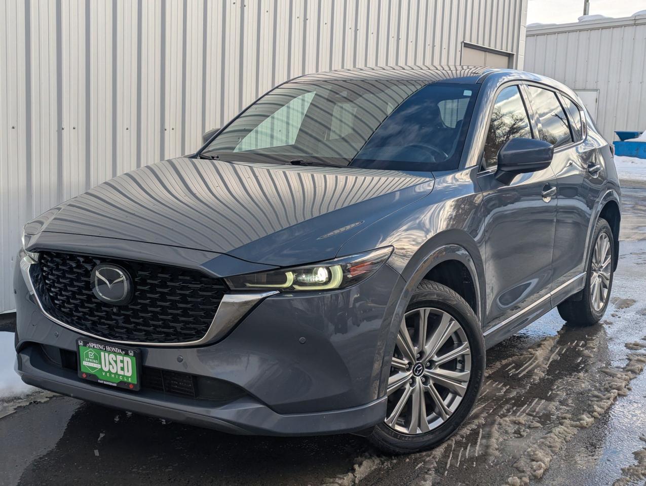 Used 2022 Mazda CX-5 Signature $258 BI-WEEKLY - NO REPORTED ACCIDENTS, ONE OWNER, LOCAL TRADE, PET-FREE for sale in Cranbrook, BC