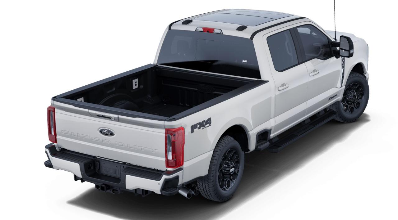 2025 Ford F-350 XLT Photo2