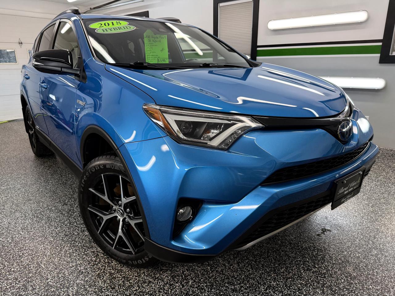 Used 2018 Toyota RAV4 SE HYBRID for sale in Hilden, NS