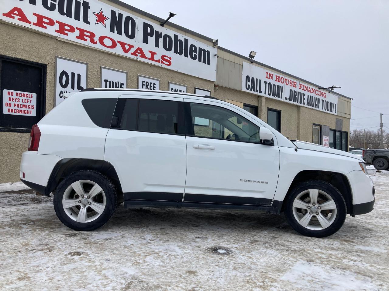 2014 Jeep Compass 4WD 4DR NORTH - Photo #2