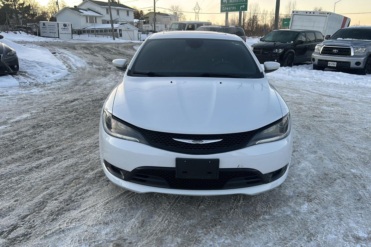 Used 2016 Chrysler 200 S for sale in Ottawa, ON