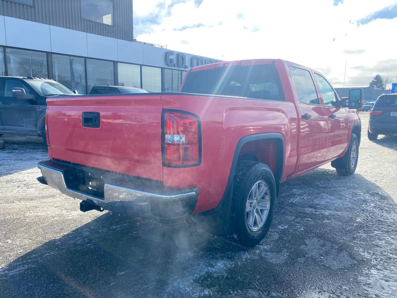 2018 GMC Sierra 1500 SLE Crew Cab 4x4 ~Backup Cam ~Power Seat ~Alloys Photo3