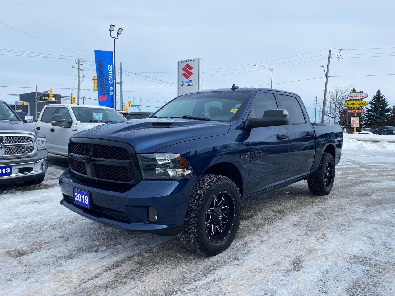 Used 2019 RAM 1500 Classic Express Crew Cab 4x4 ~Heated Seats ~Bluetooth ~Cam for sale in Barrie, ON