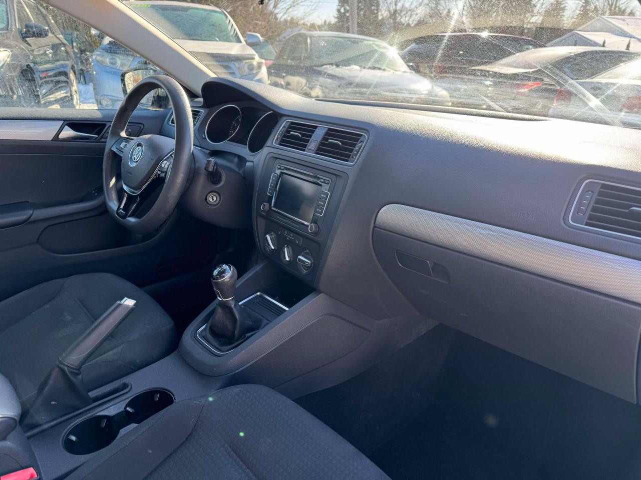 2015 Volkswagen Jetta Trendline - Photo #9
