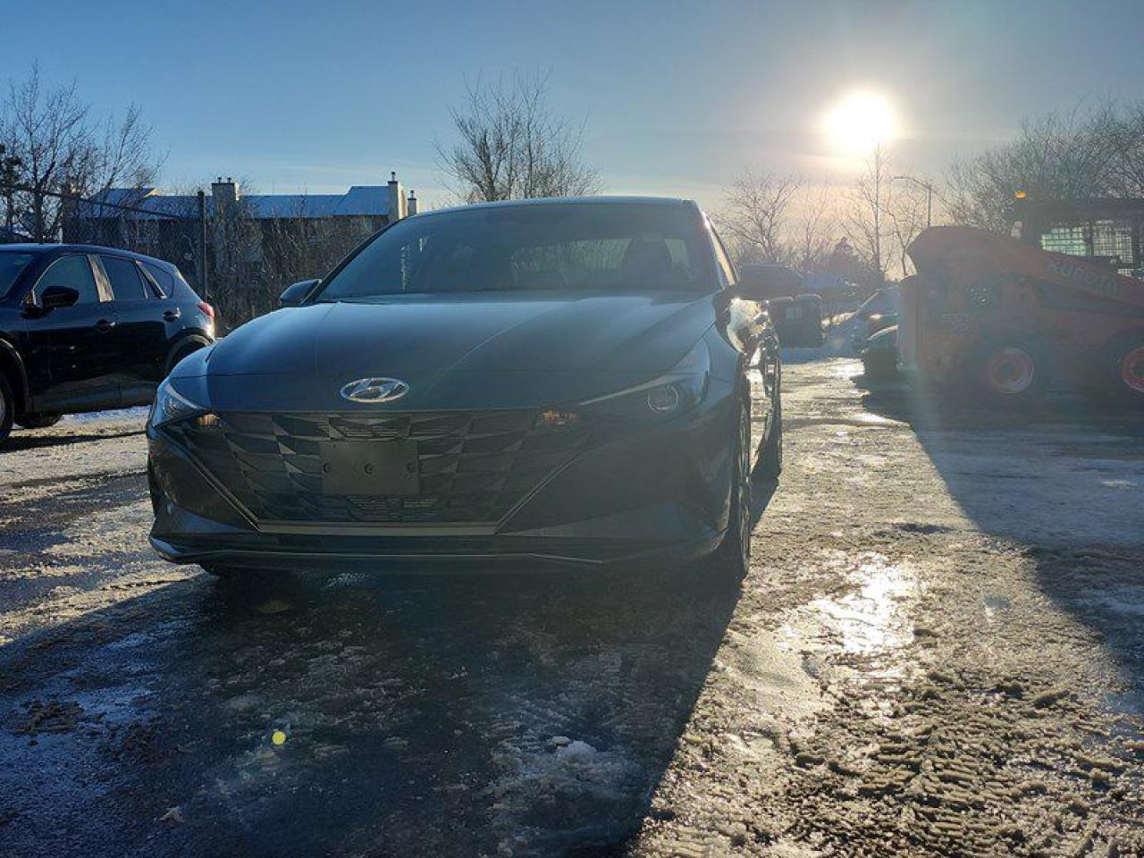 Used 2023 Hyundai Elantra Preferred IVT w/Tech Pkg for sale in Ottawa, ON