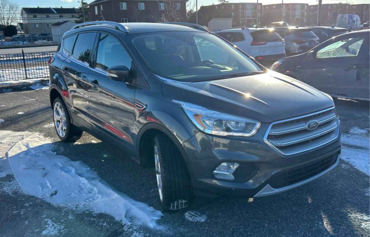 Used 2019 Ford Escape Titanium 4WD ** One Owner / No accident ** for sale in Ottawa, ON