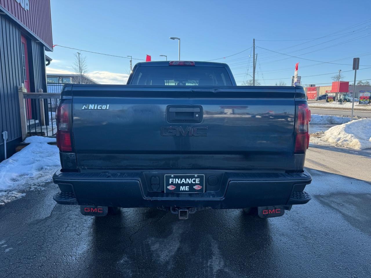 2017 GMC Sierra 1500 4WD CREW CAB 153.0" SLE - Photo #4