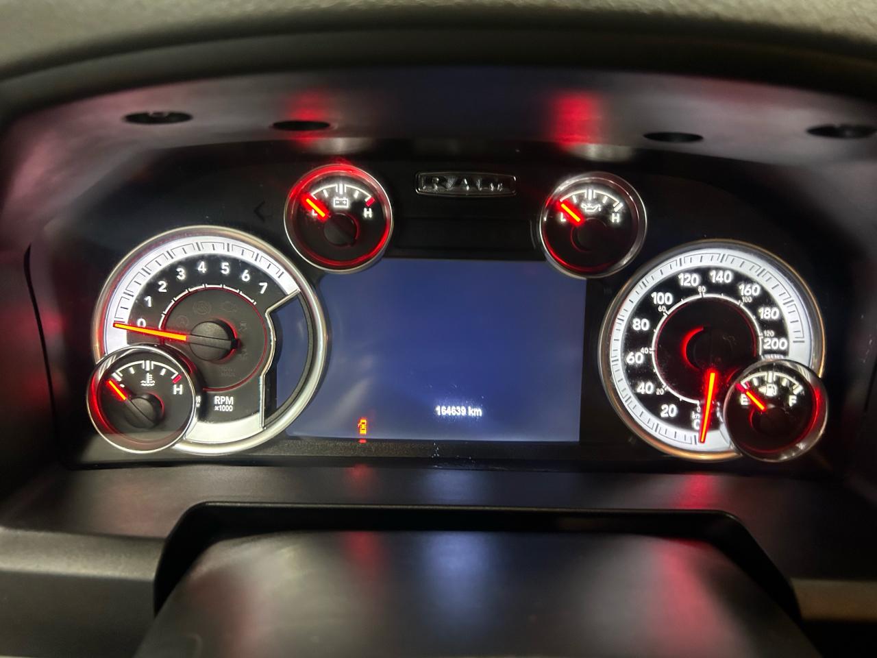 2017 RAM 1500 SLT - Photo #9
