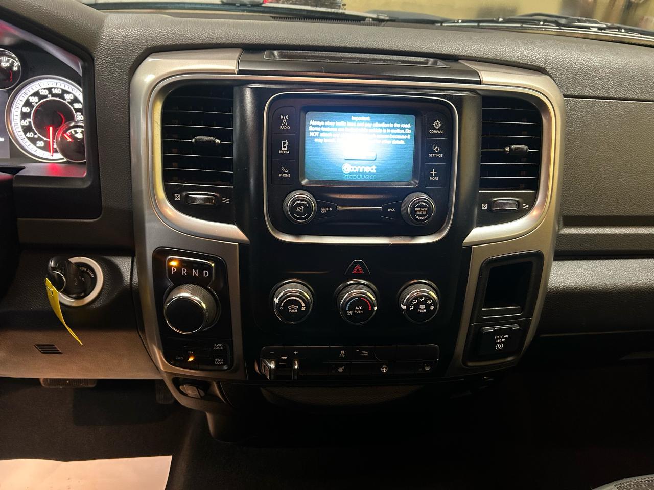 2017 RAM 1500 SLT - Photo #10