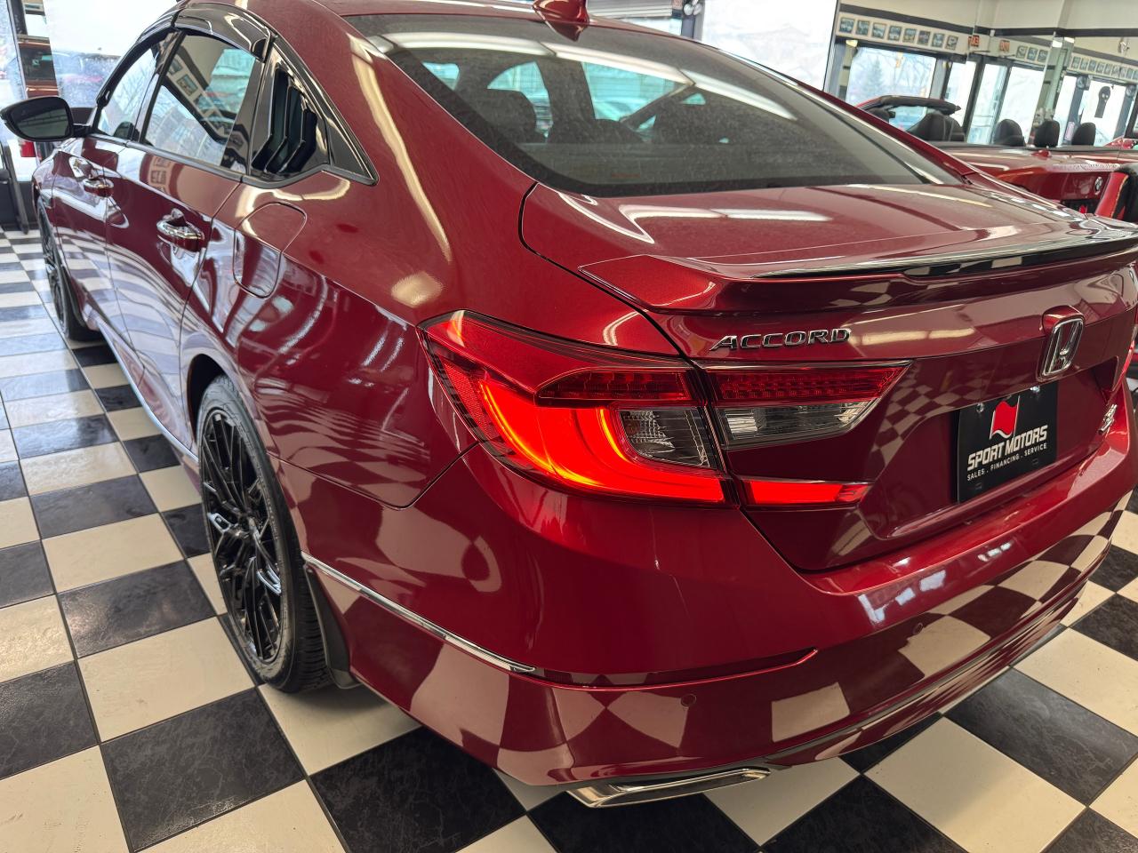 2018 Honda Accord Touring 2.0+New Tires+HUD+BlindSpot+CLEAN CARFAX - Photo #46