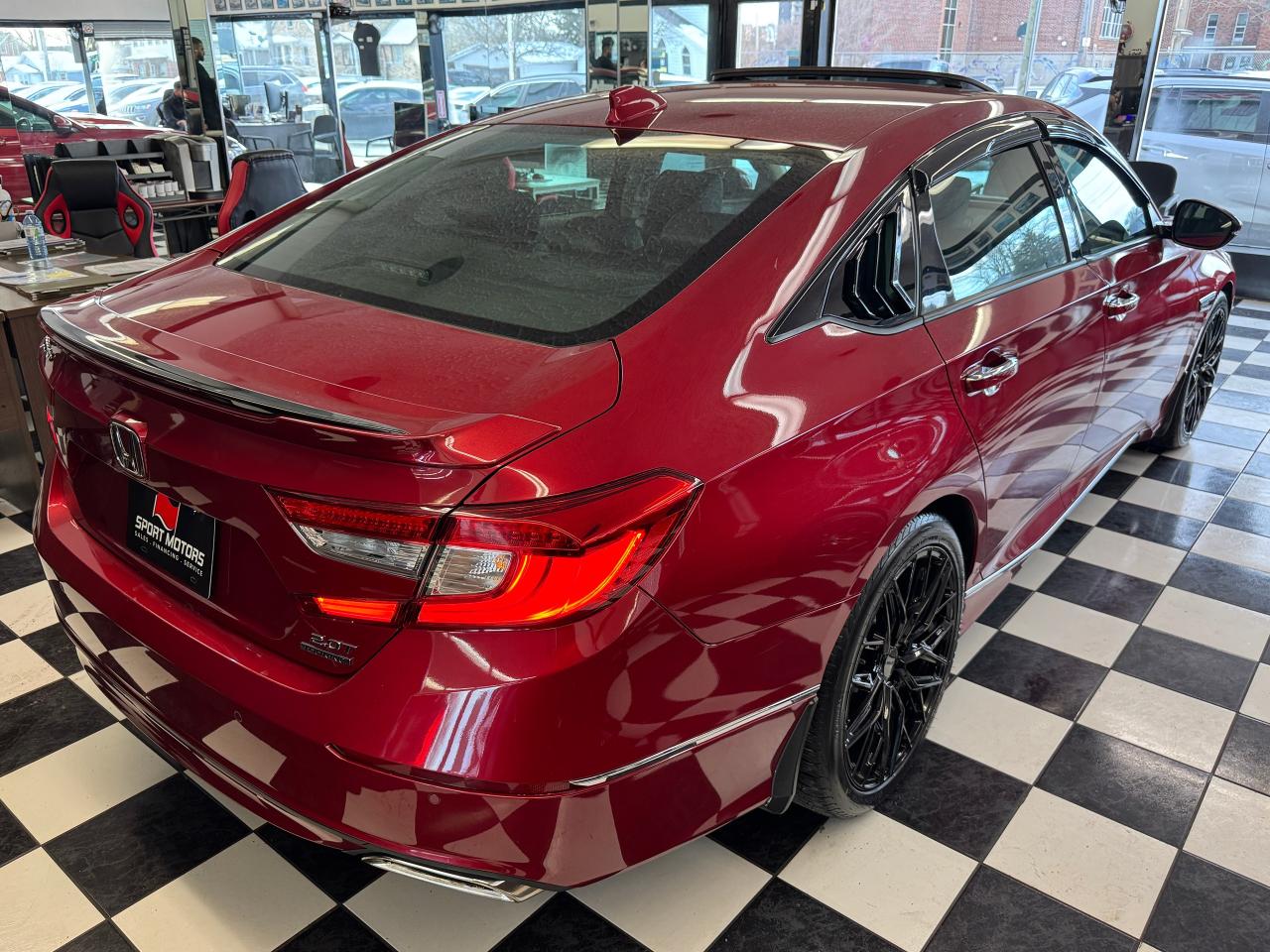 2018 Honda Accord Touring 2.0+New Tires+HUD+BlindSpot+CLEAN CARFAX - Photo #12