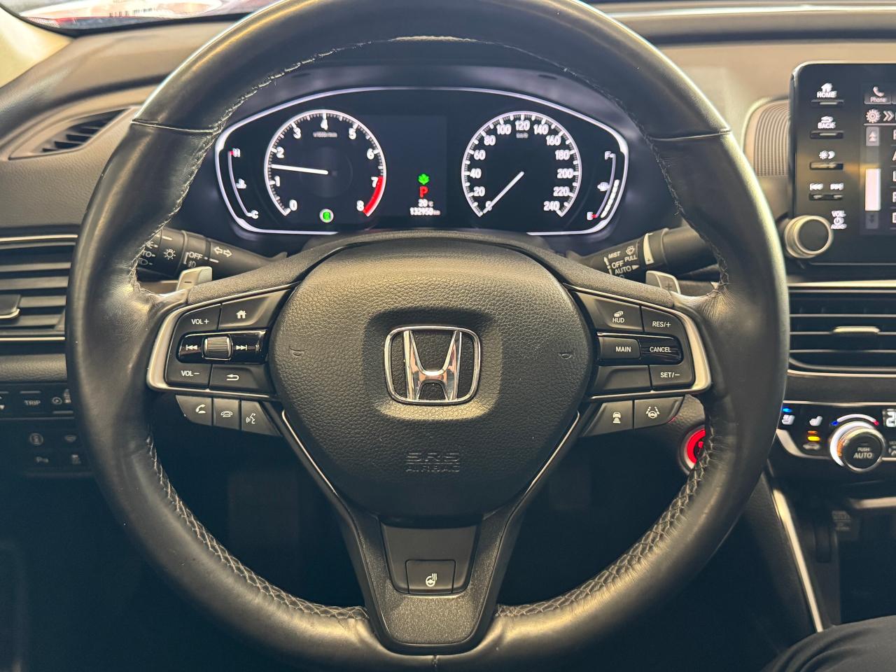 2018 Honda Accord Touring 2.0+New Tires+HUD+BlindSpot+CLEAN CARFAX - Photo #17