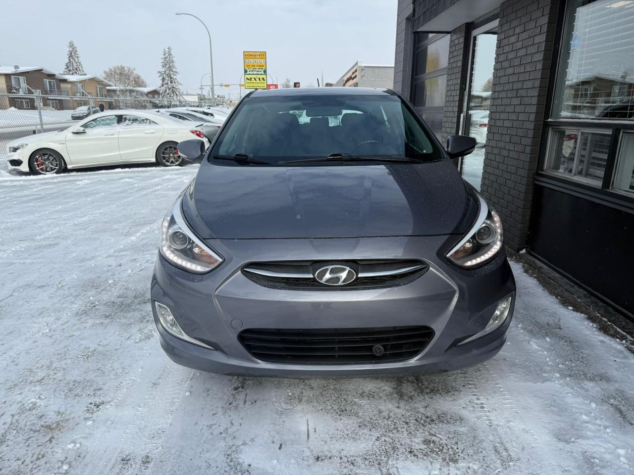 2017 Hyundai Accent SE HATCHBACK EASY FINANCING - Photo #7