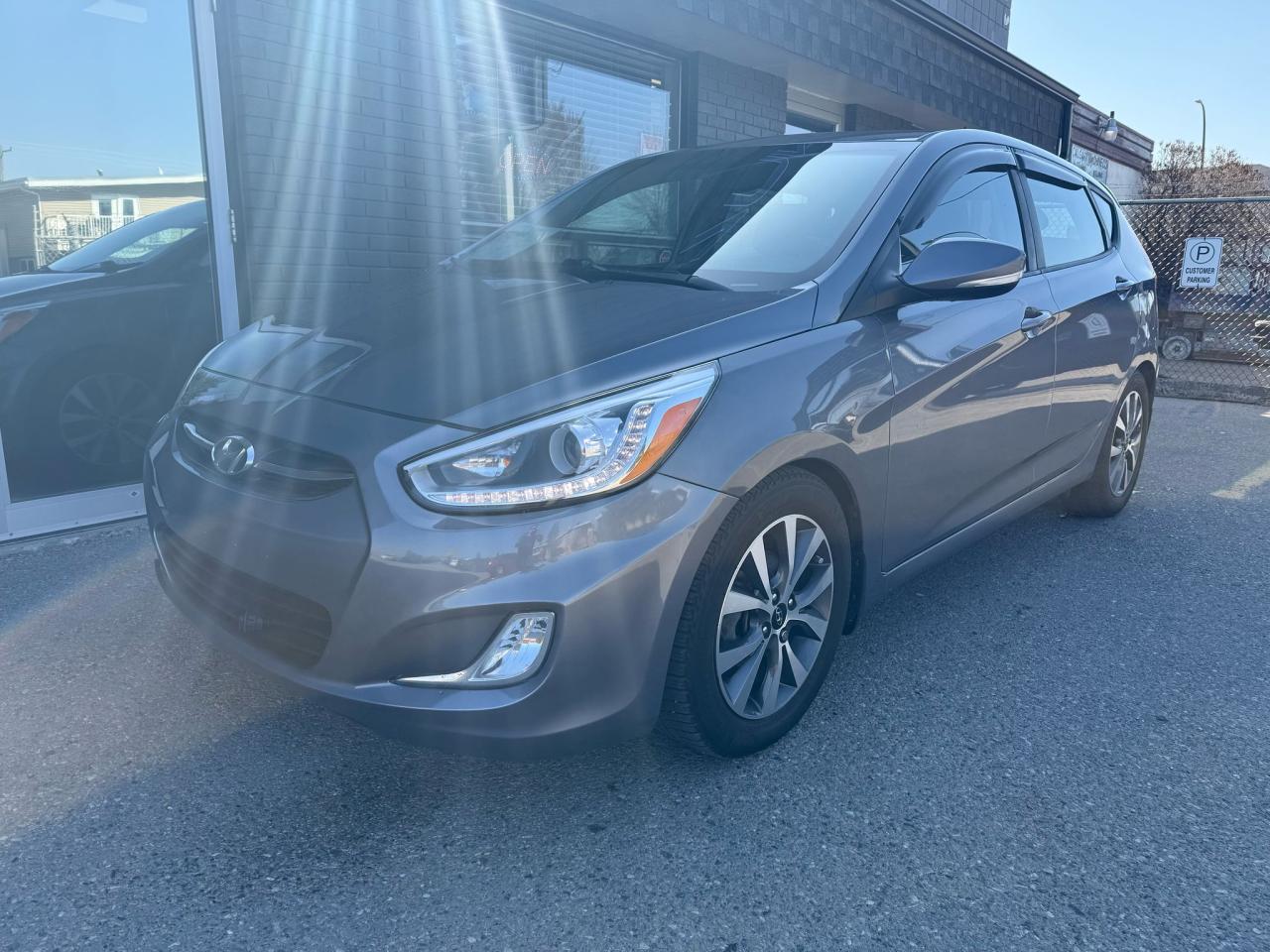 2017 Hyundai Accent SE HATCHBACK EASY FINANCING - Photo #6