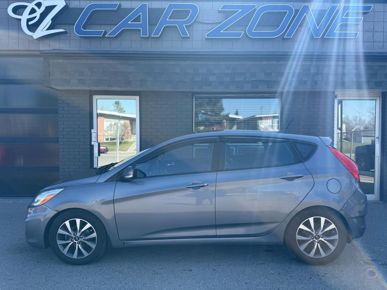 2017 Hyundai Accent SE HATCHBACK EASY FINANCING - Photo #7