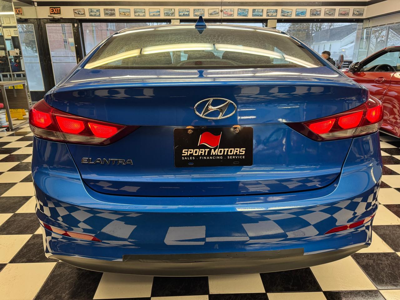 2018 Hyundai Elantra GL+New Tires+ApplePlay+HeatedSteering+CLEAN CARFAX Photo6