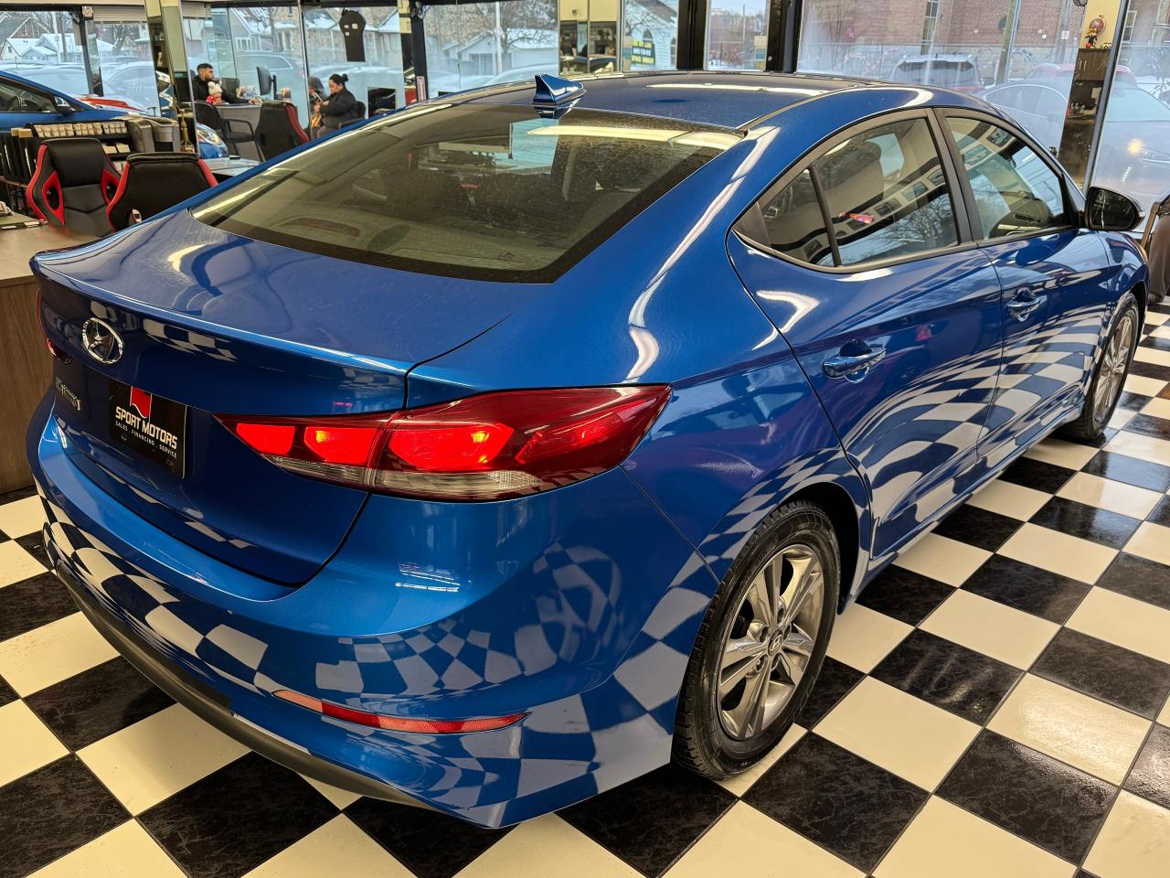 2018 Hyundai Elantra GL+New Tires+ApplePlay+HeatedSteering+CLEAN CARFAX - Photo #7